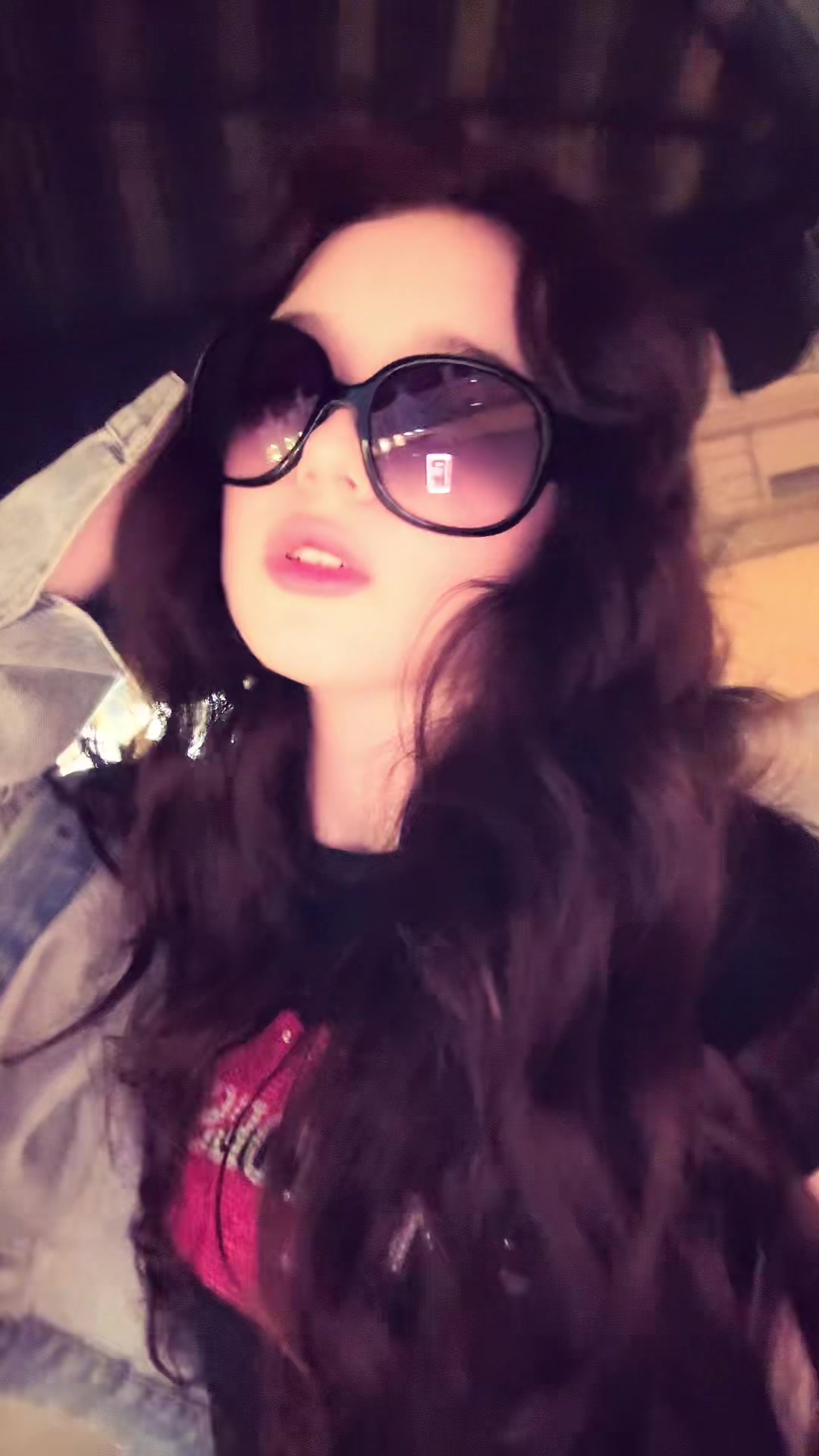@sannyv_