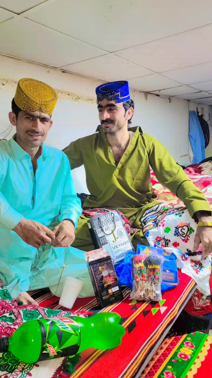 @🇦🇪✈️🇵🇰کنگ بوس سرور جکرانی