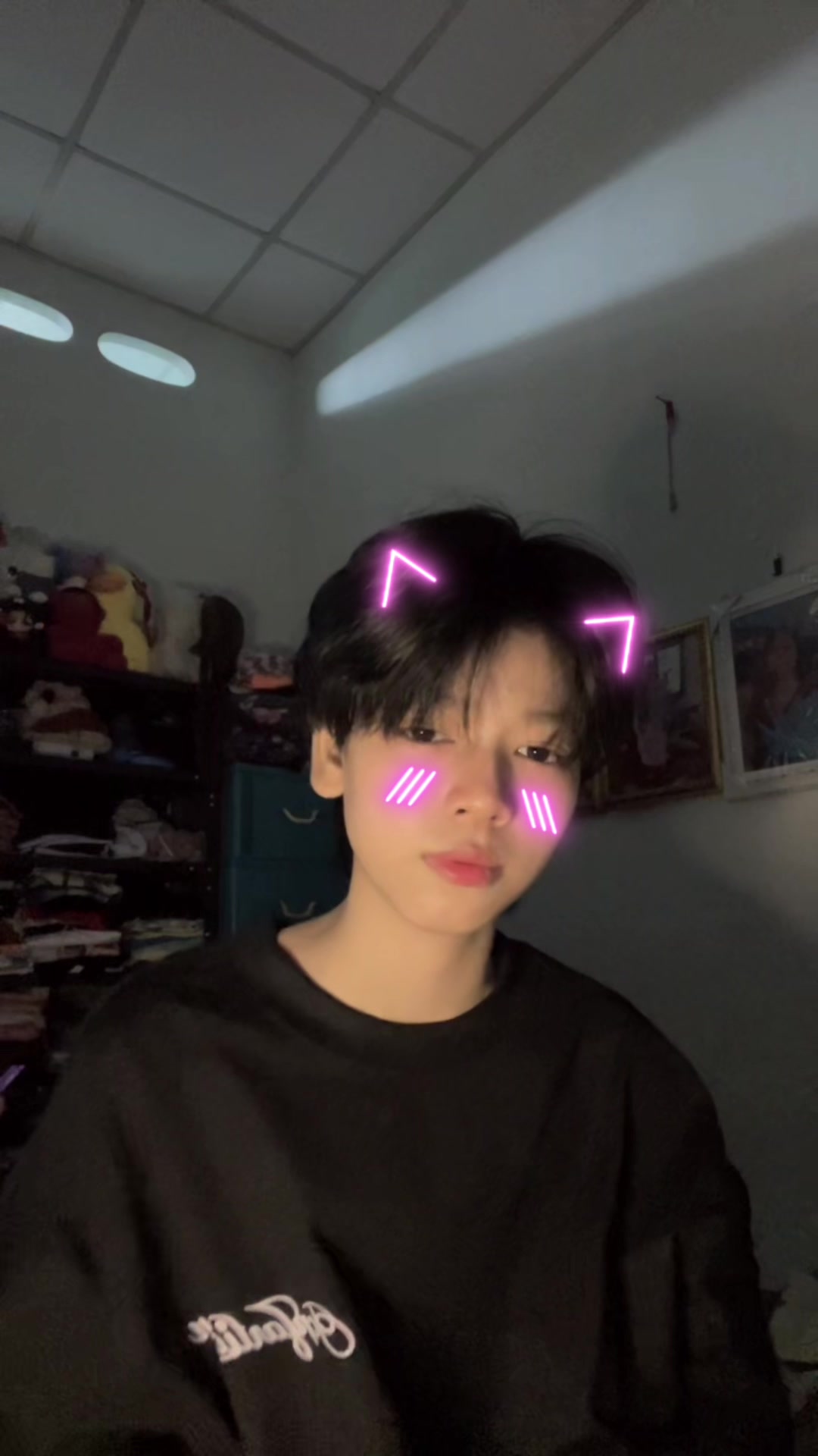 @ಠ⌣ಠကိုကိုမာန🐯