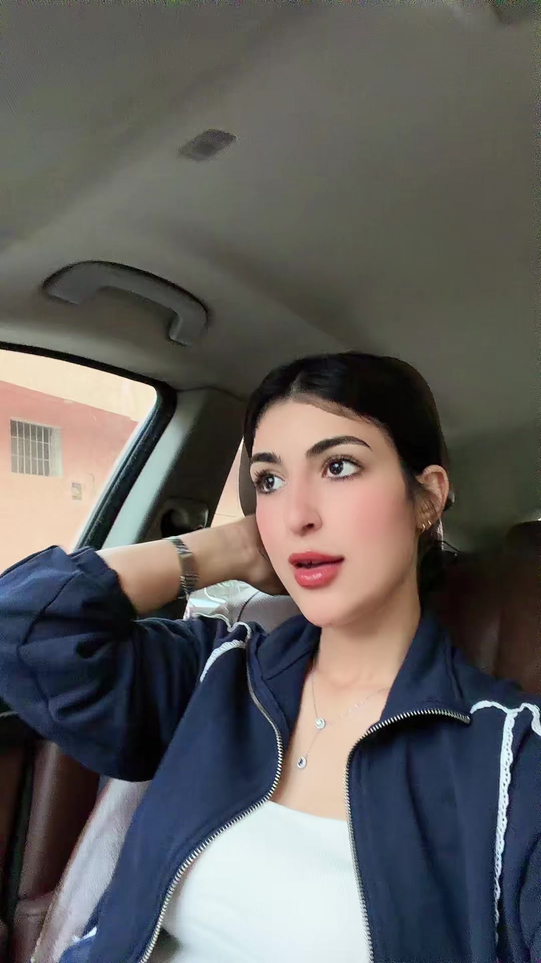 @امولة 🦋