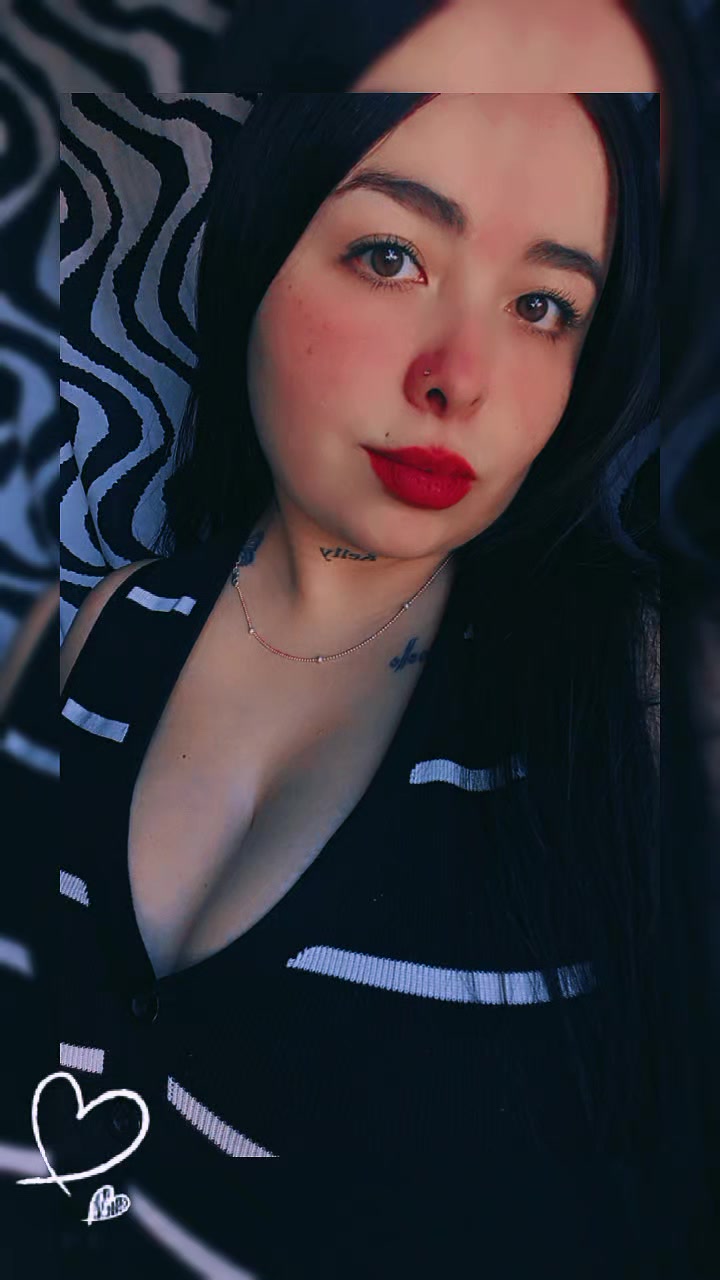 @LUCIA ALV🩵