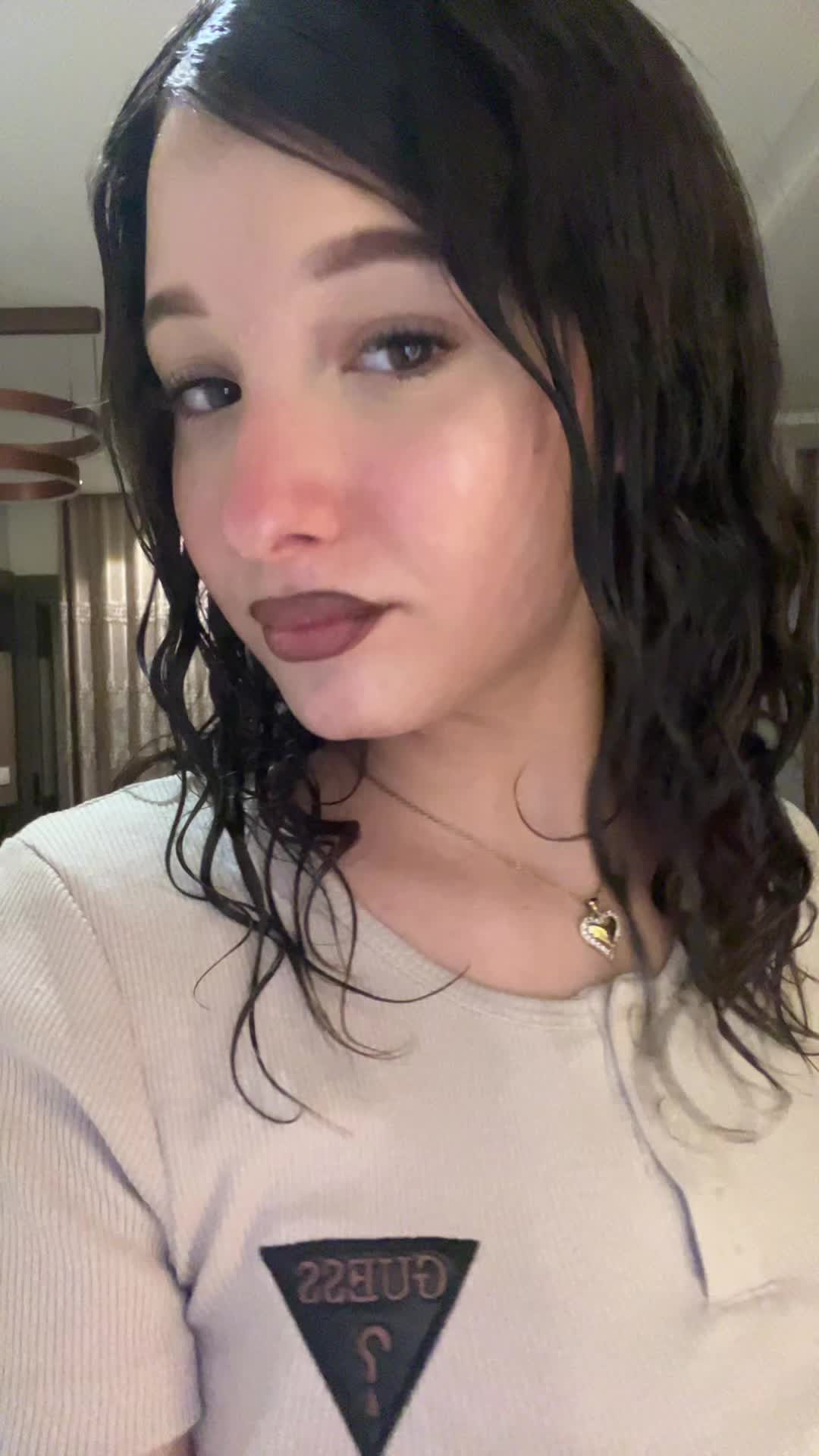 @👸🏼