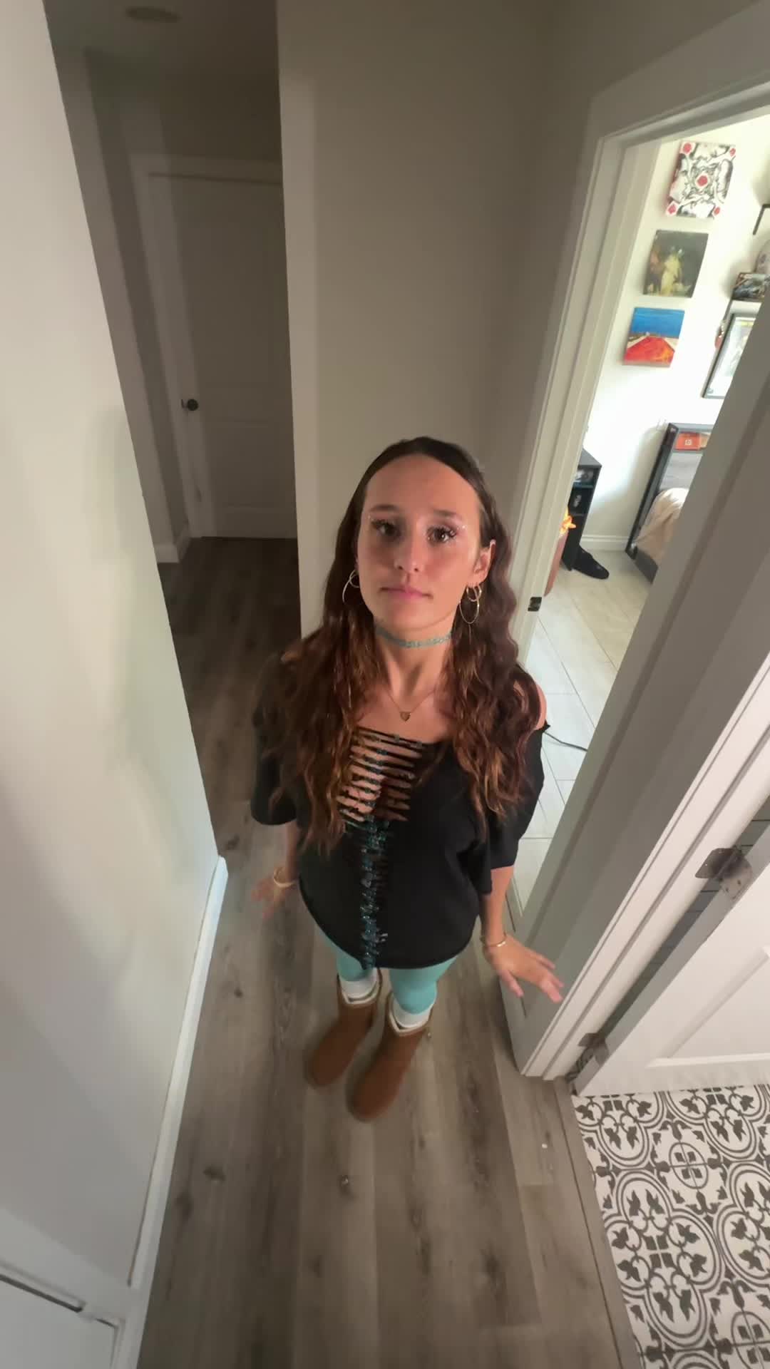 @1sabellawhite