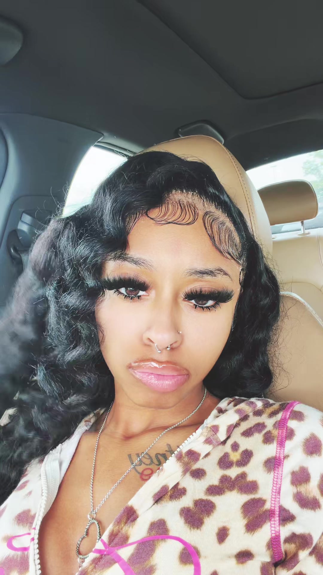 @niyahmfsanaye