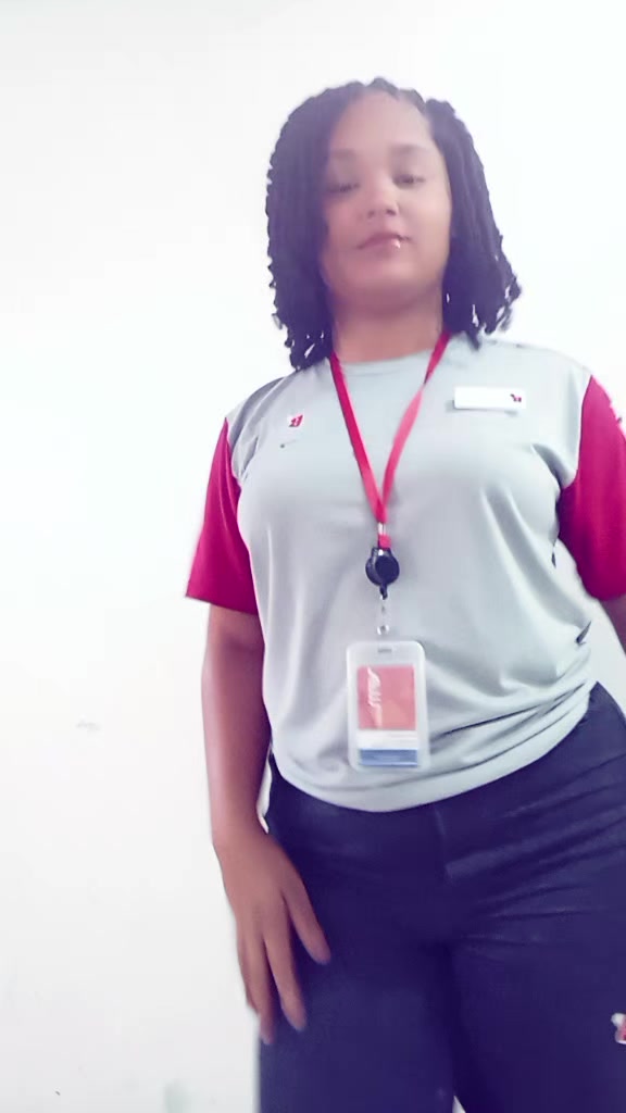 @thatazinha4