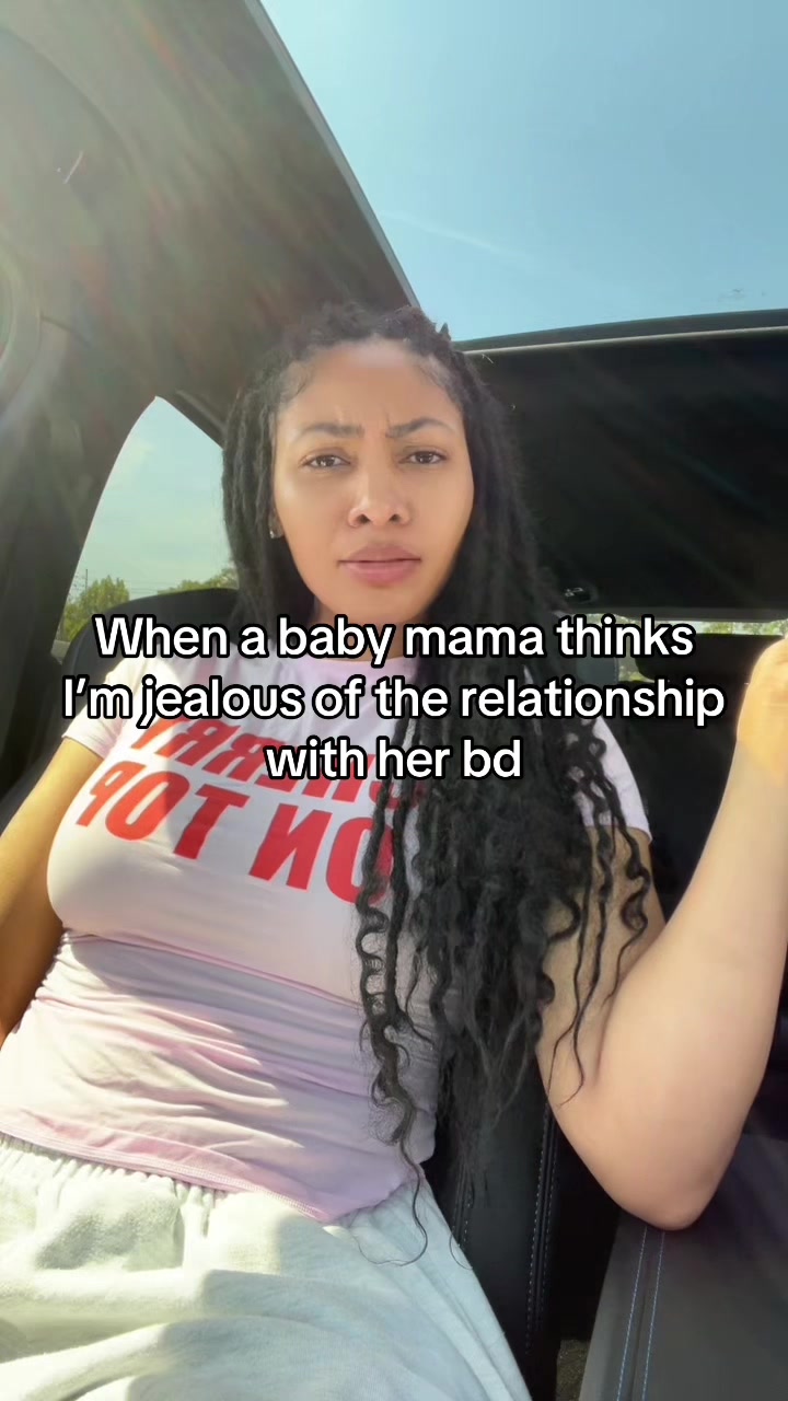 @teetee🦄