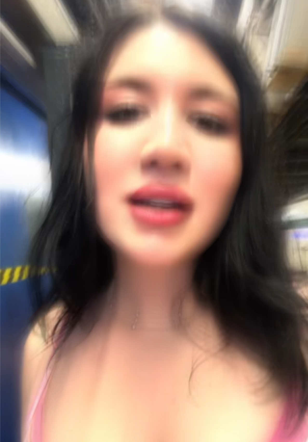 @1morekiss