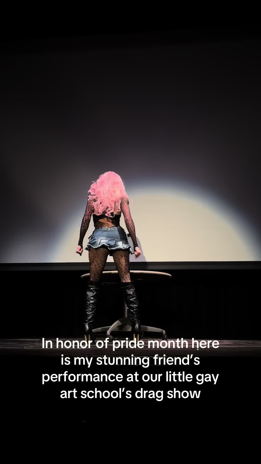 @demi