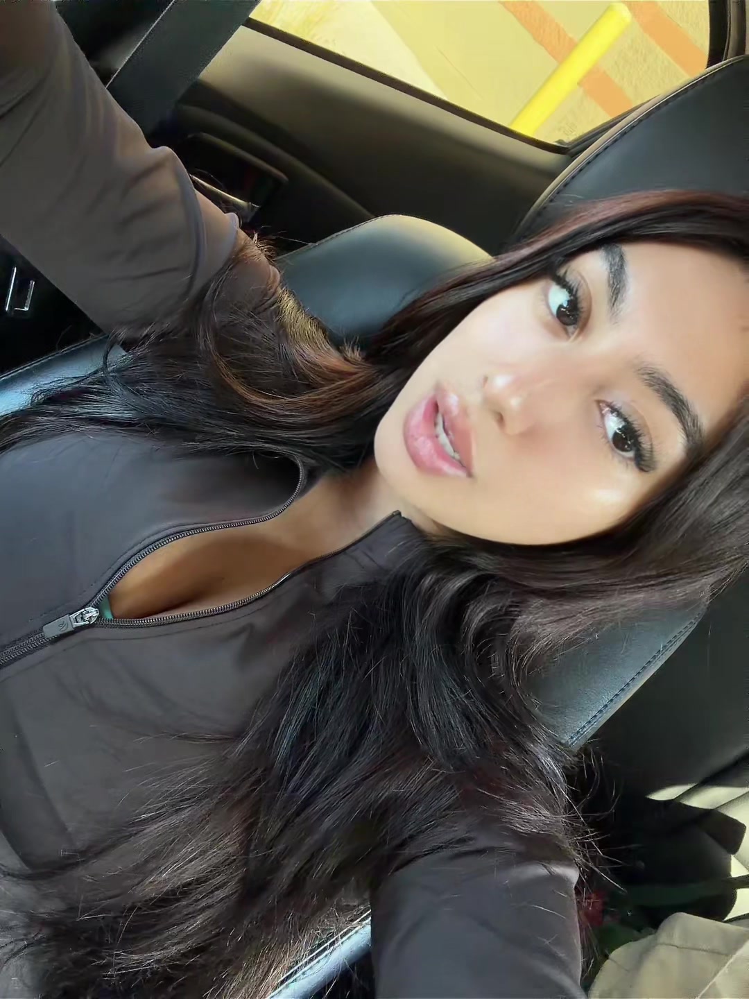 @Alexis