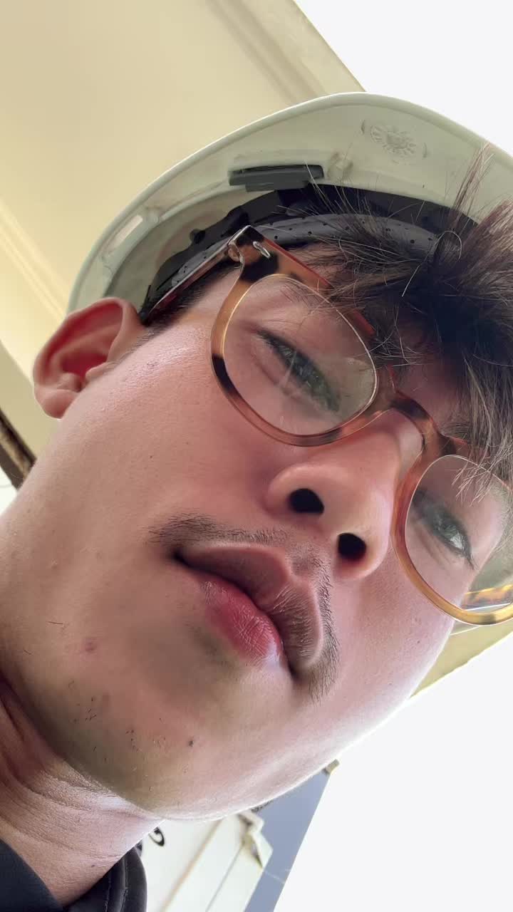 @1%