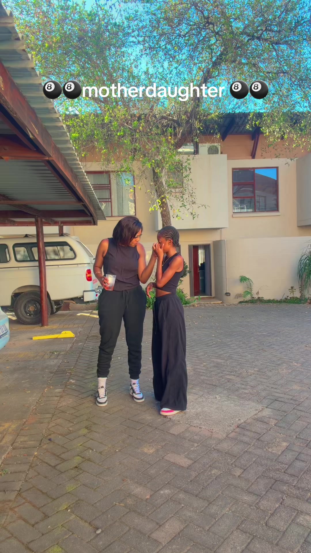 @motherdaughter👩👧
