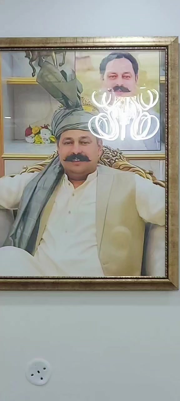 @KING OF CHOUNTRA 👑
