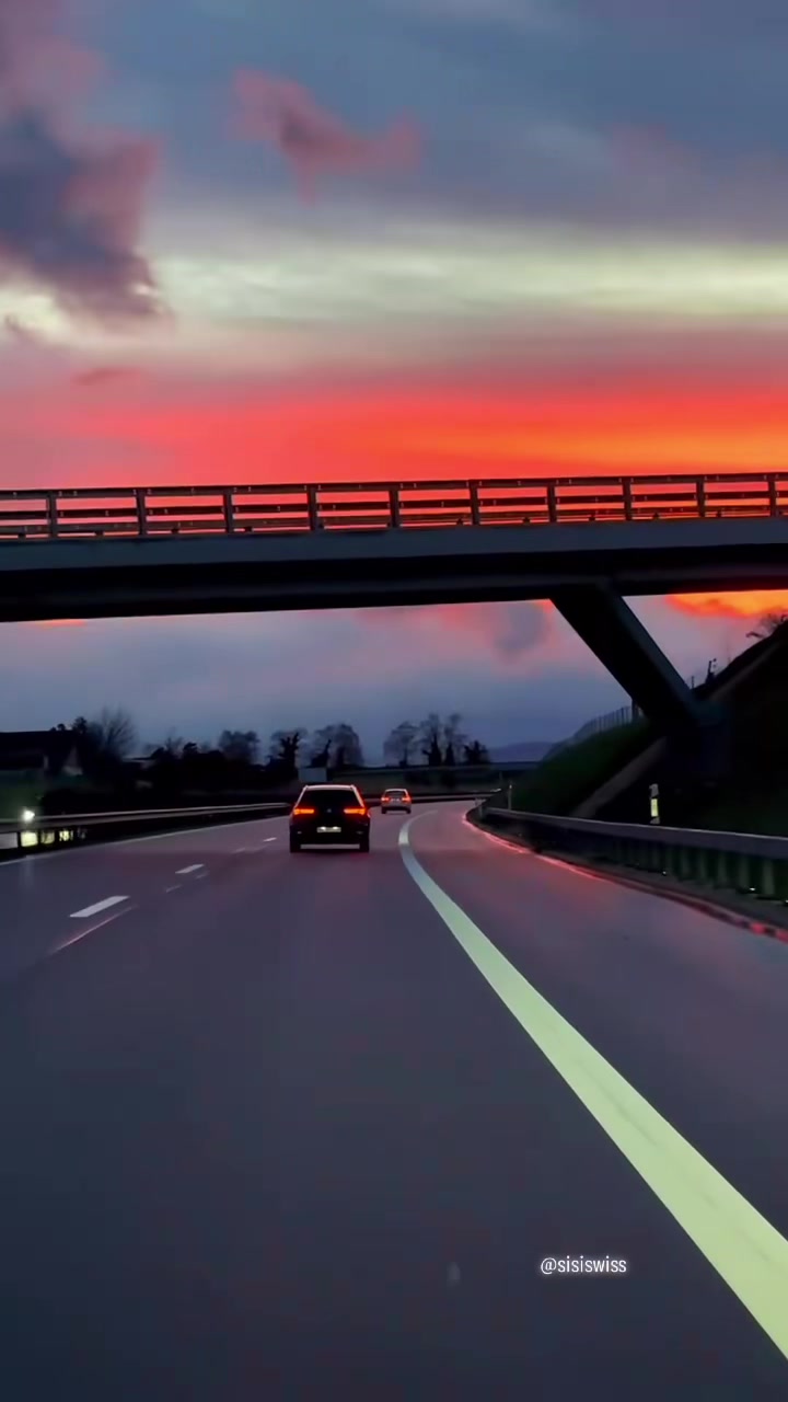 @❣️💫┗━⊱ 𝑹𝒆𝒅 ⊰━┛💫❣️