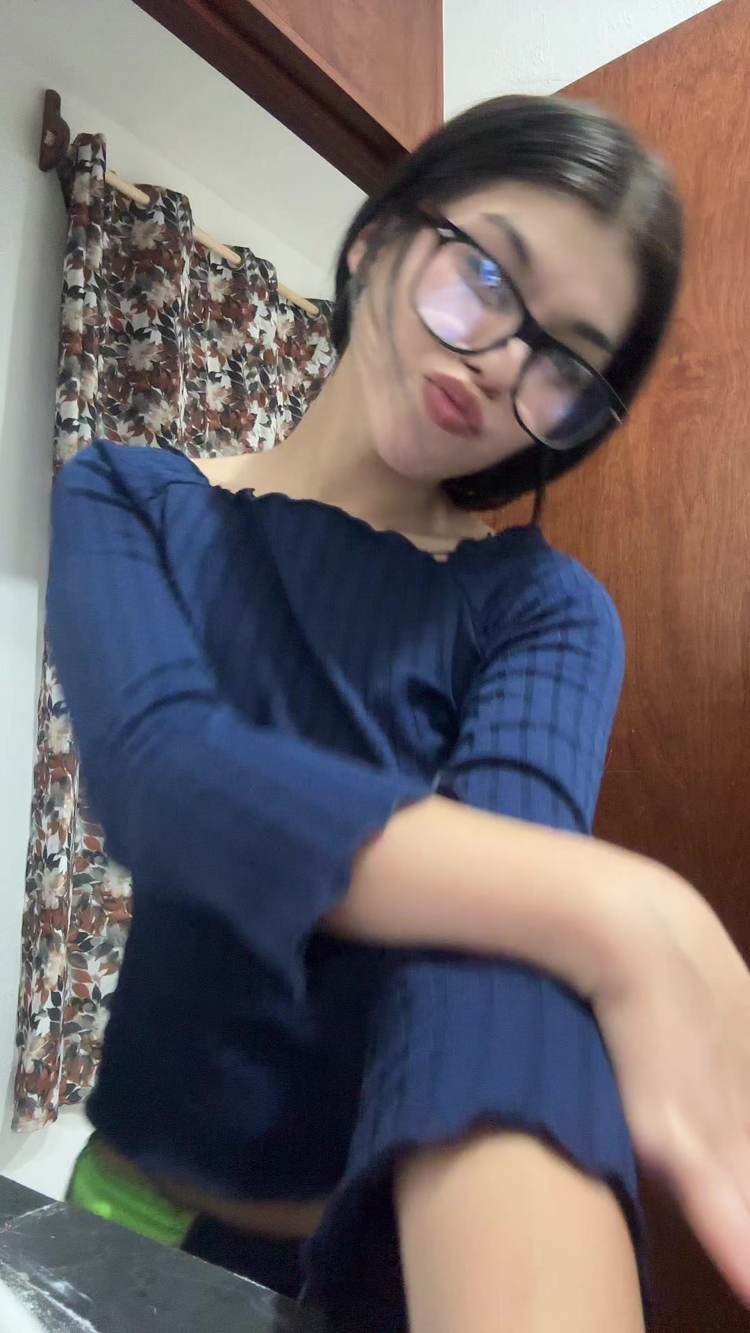 @☹︎ lunita