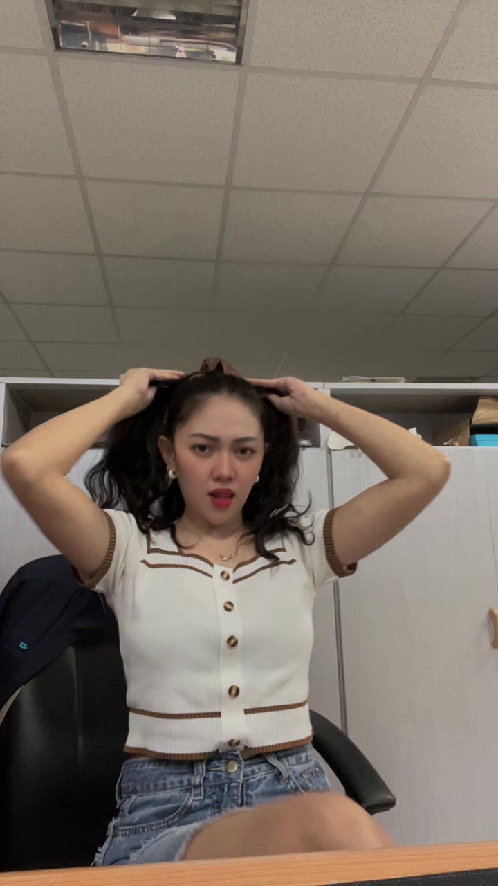 @Azeeeee