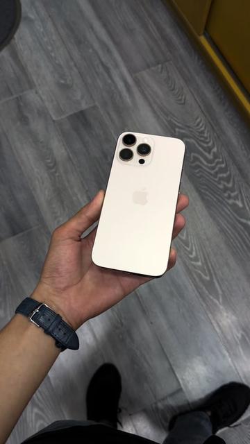 @iPhone Store Baku