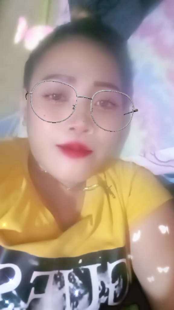 @juliecanta