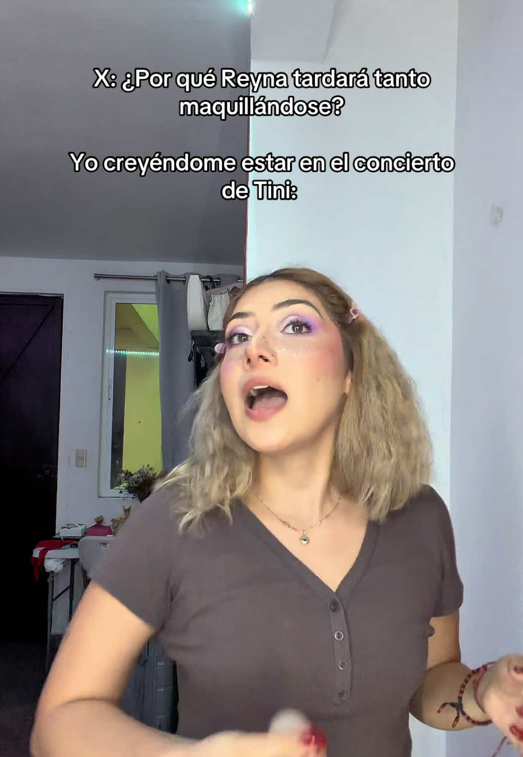 @R E Y N A A