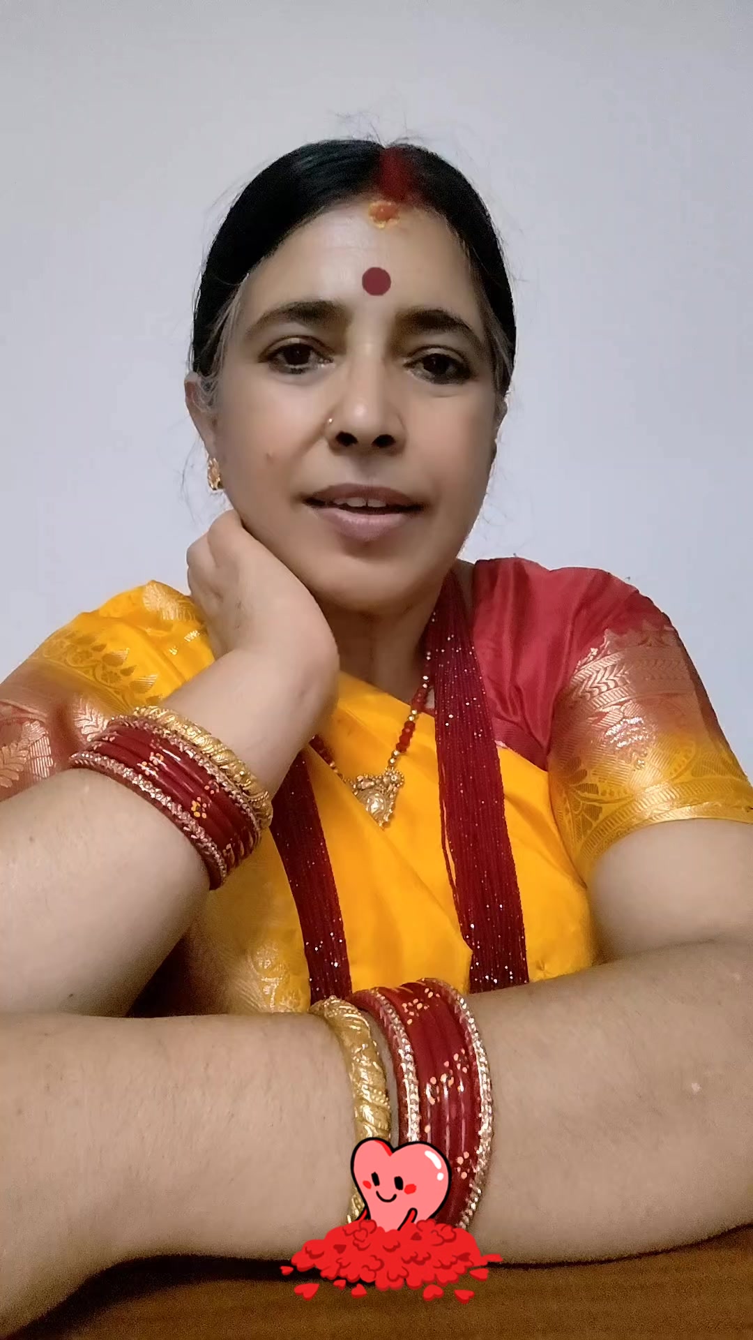 @मॉ दिव्य गन्धा