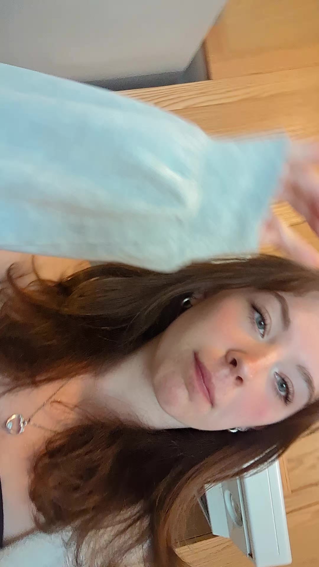 @￶