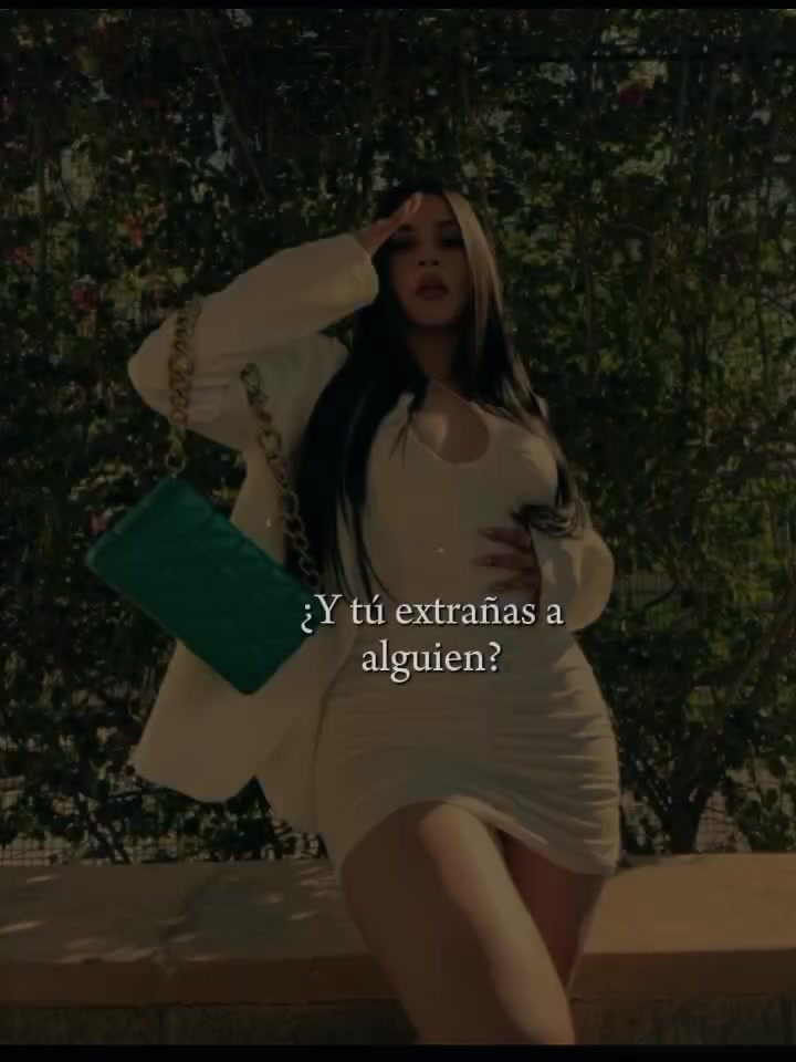 @Lilian griego 𓍯Carlos Parra