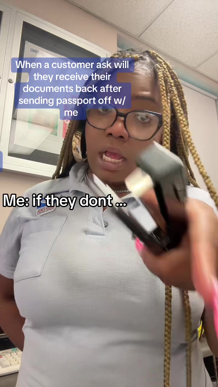 @theeglitterologist