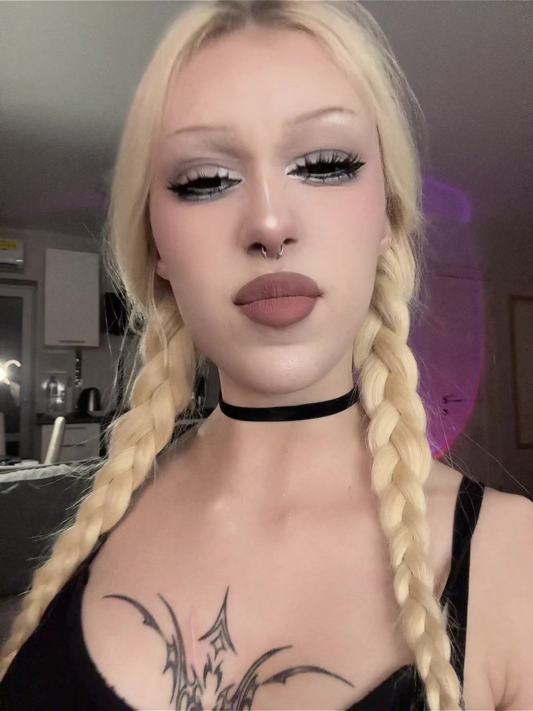 @аня ковач