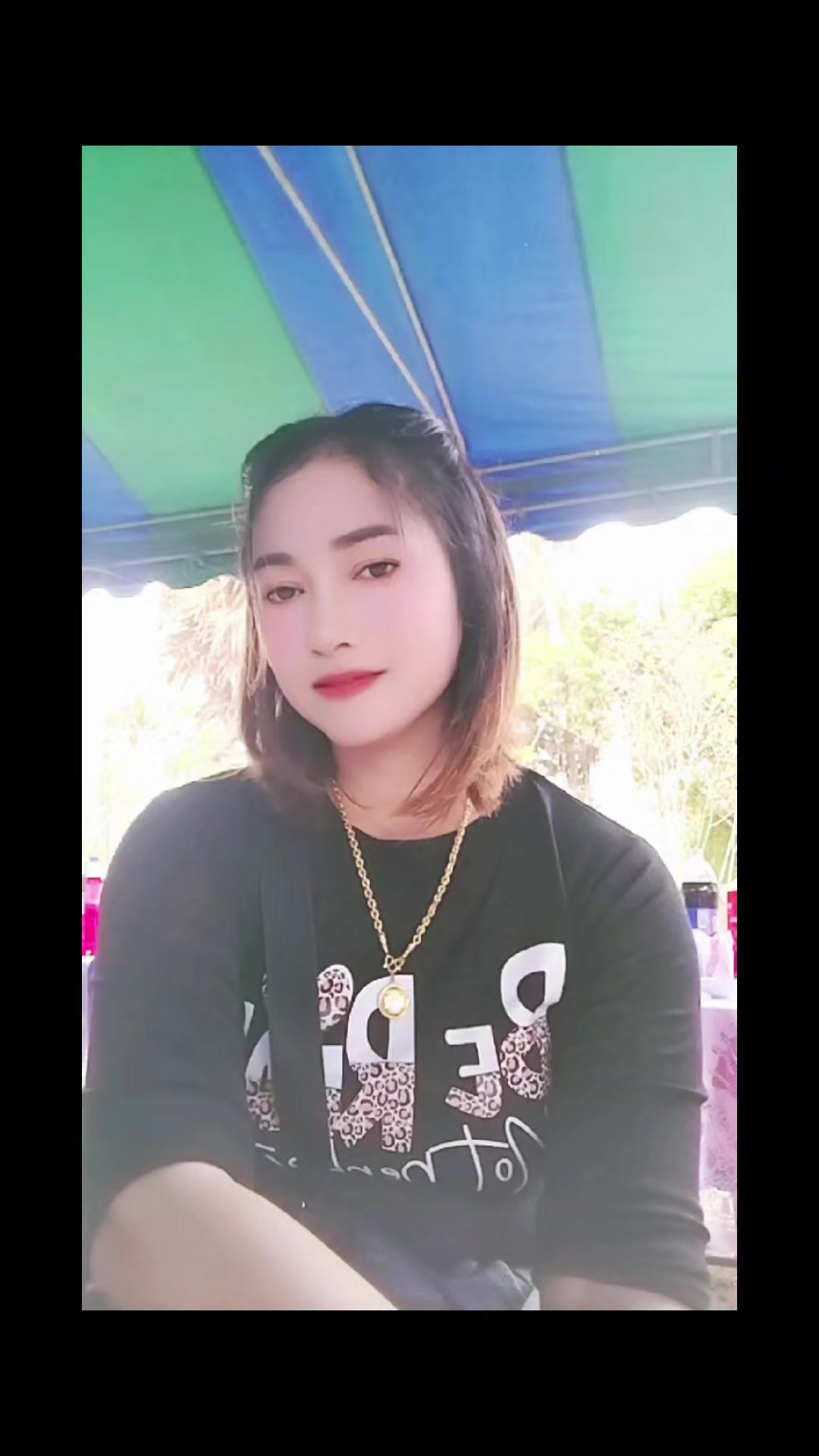 @น้ำผึ้ง บ้านมะหิงค์