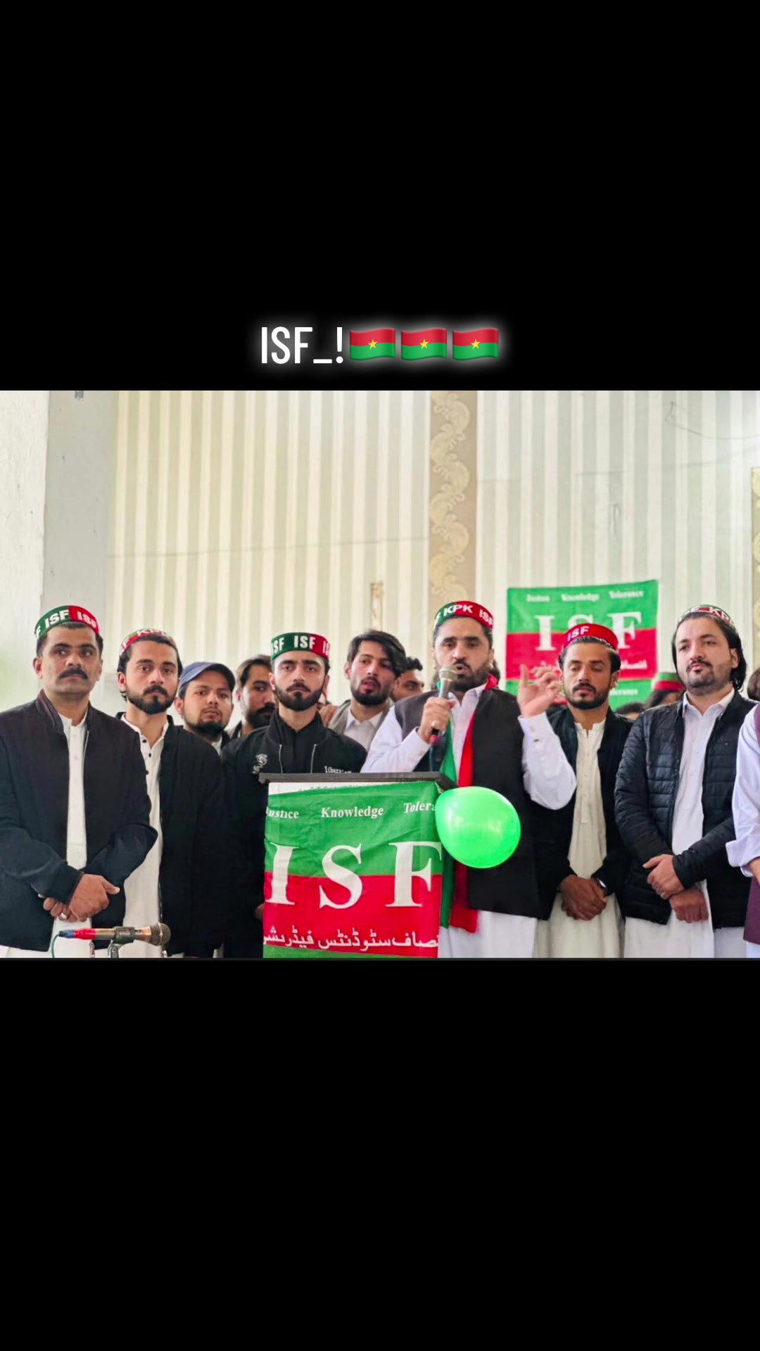 @𝙍𝙖𝙚𝙚𝙨 🦅 مردانے