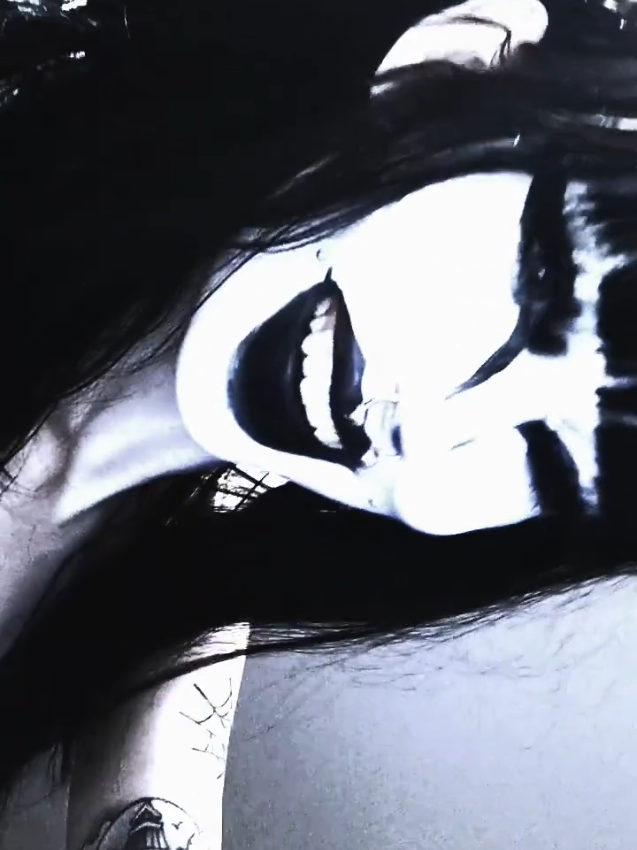 @lexi 🕸🖤