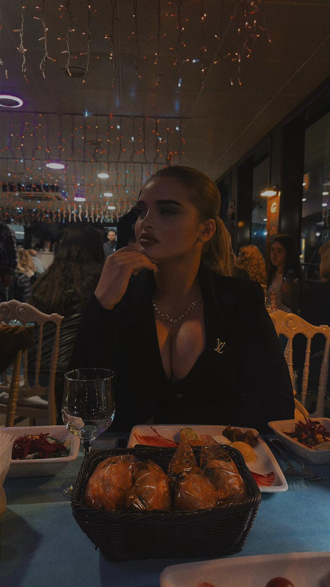 @🖤
