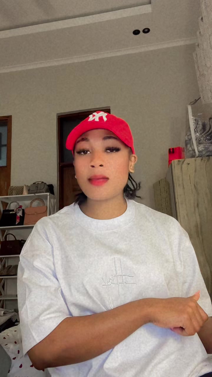 @Talhia