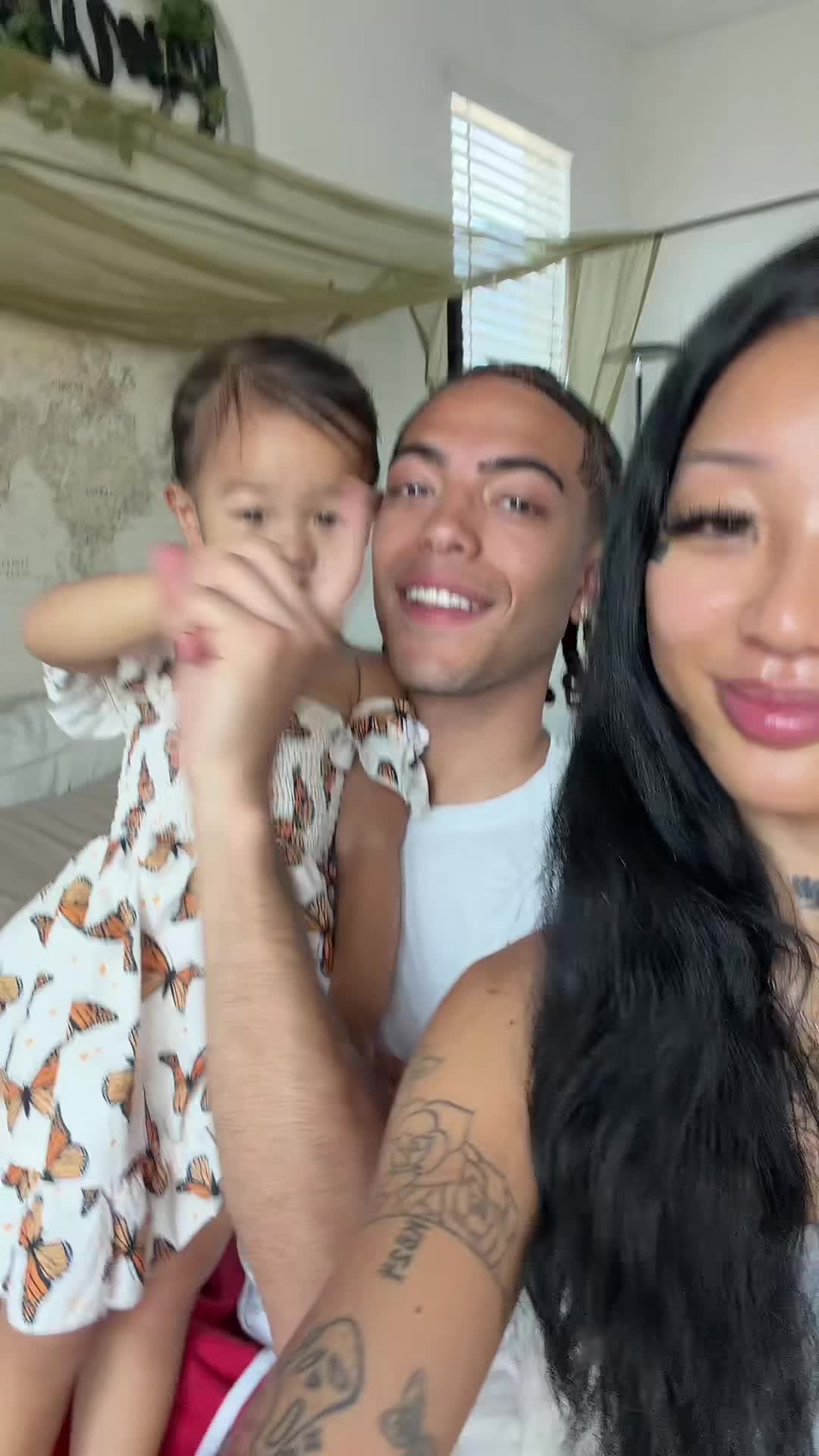 @TrendzFamilyOfficial