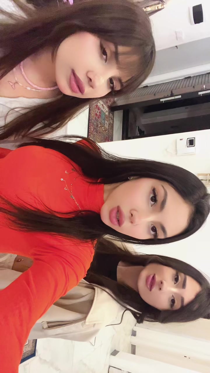 @atena🍓