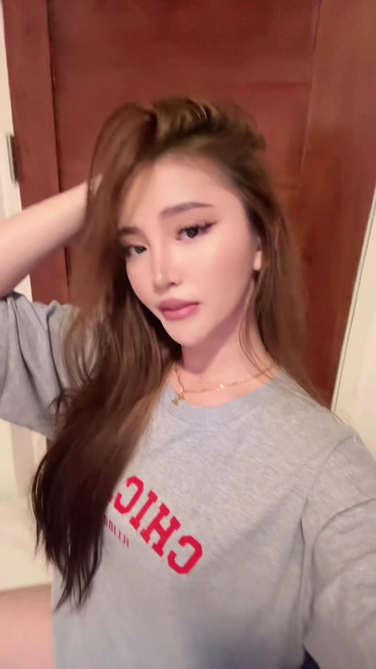@mochi.kiss