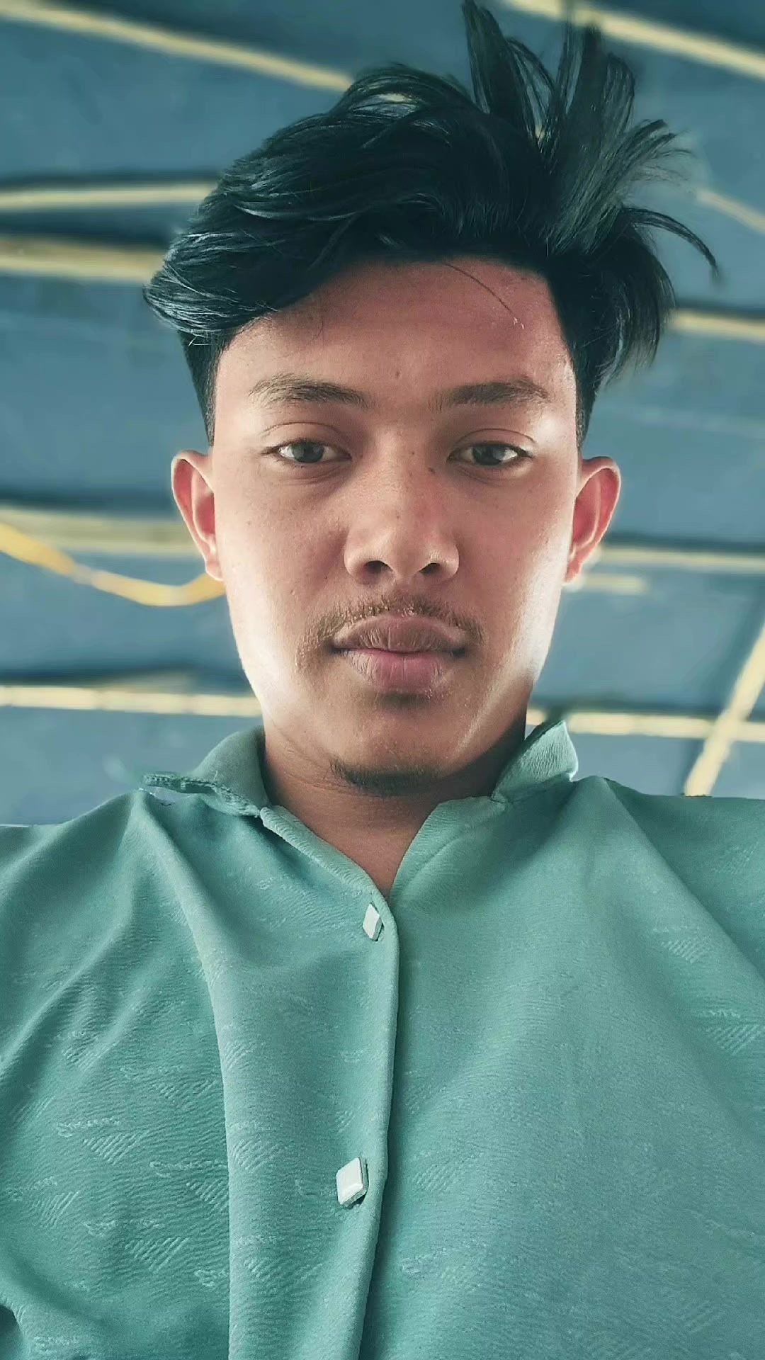 @R...🚩