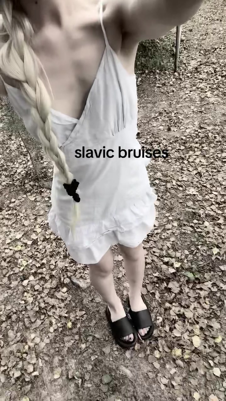 @damnwitchq