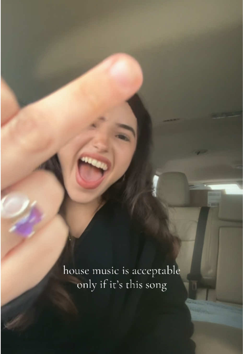 @adriana ☮️🌱🎆🌱
