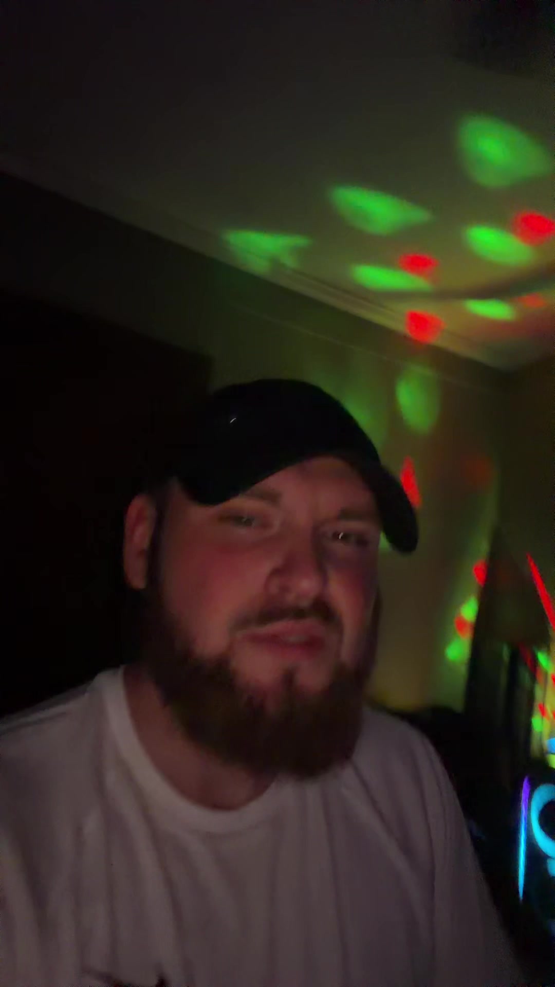 @𝕵𝖆𝖒𝖊𝖘