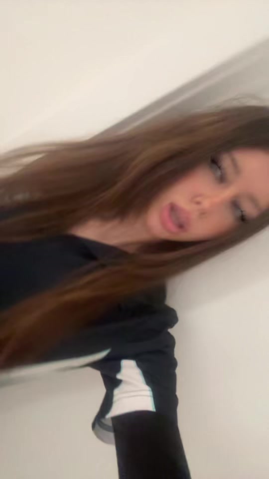 @๐๐๐ฑΜια๐ฑ๐๐
