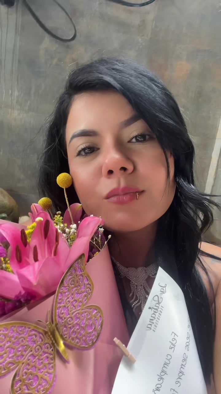 @ADRIANA SALINAS