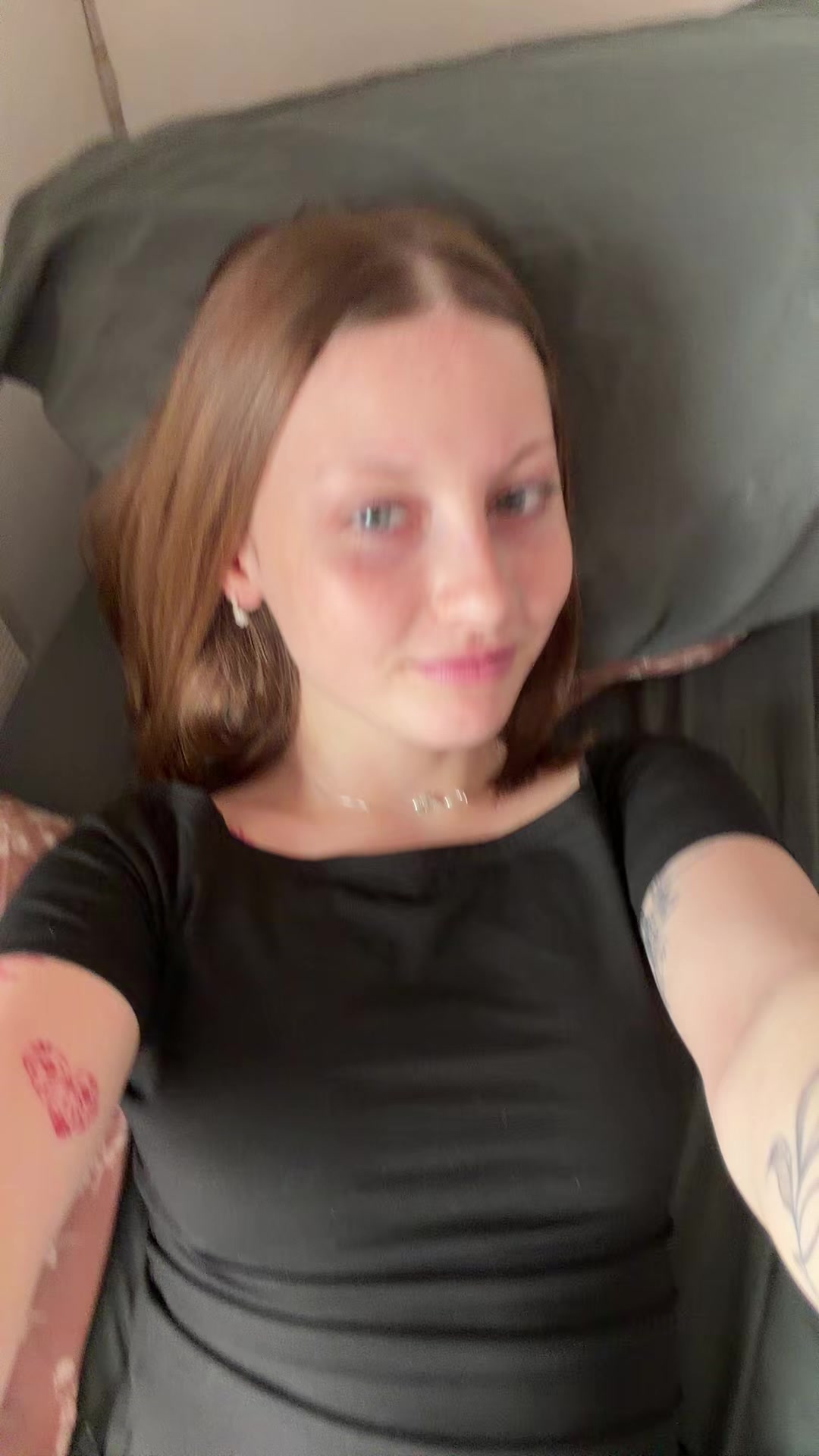 @abru