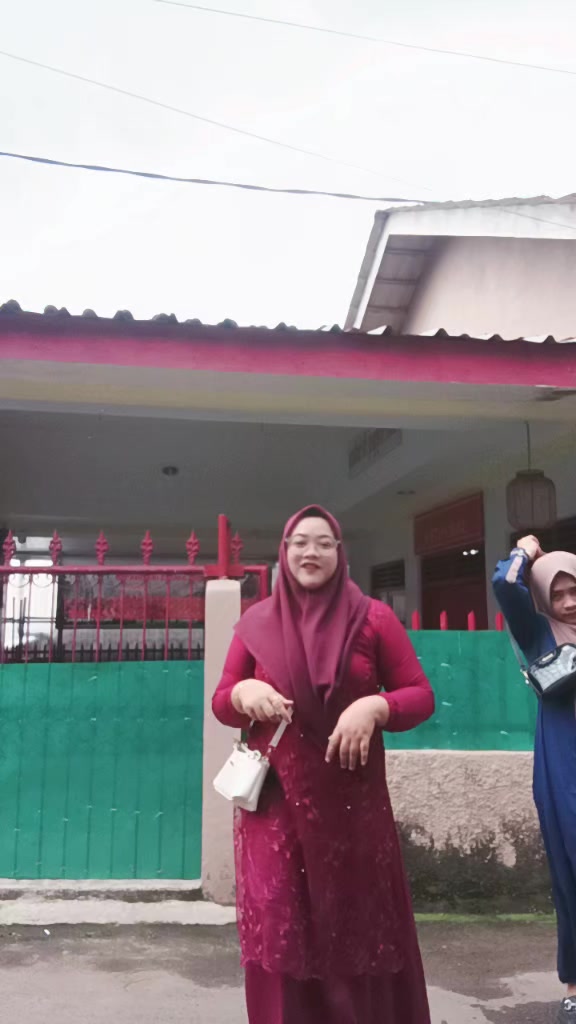 @Hi , aku ria