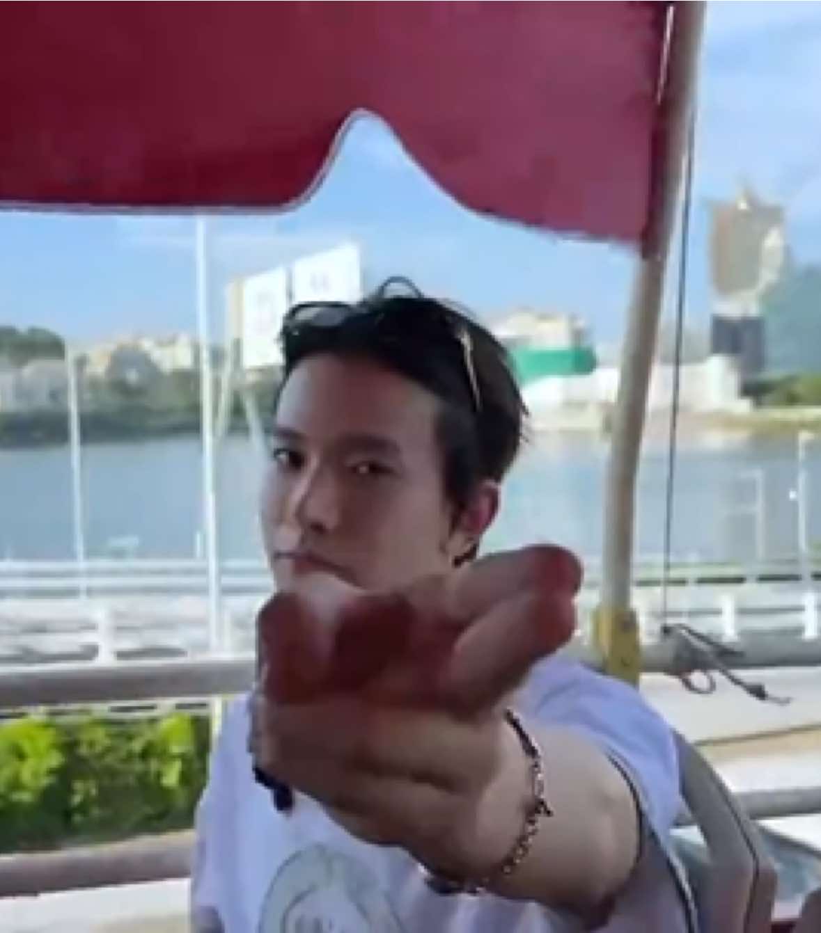 @EVAN