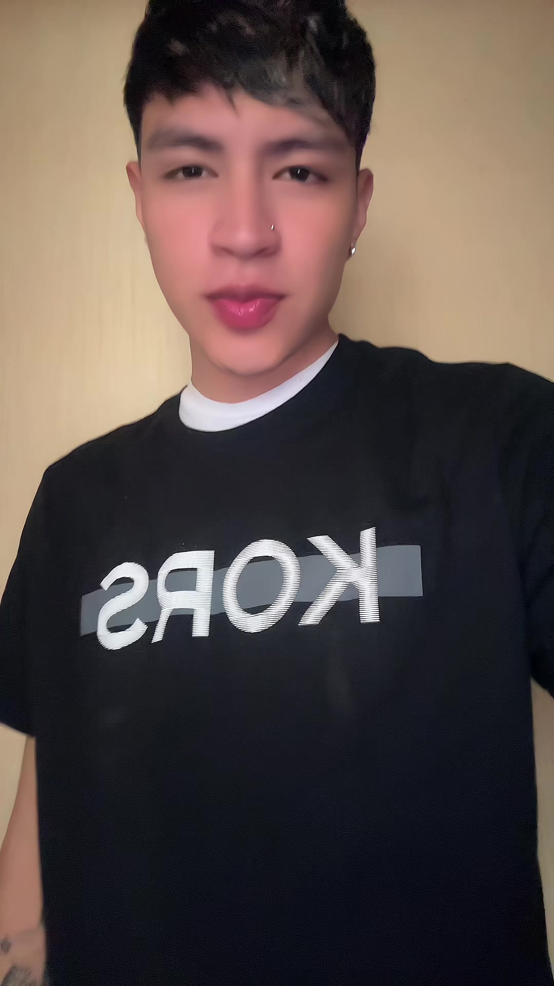 @️
