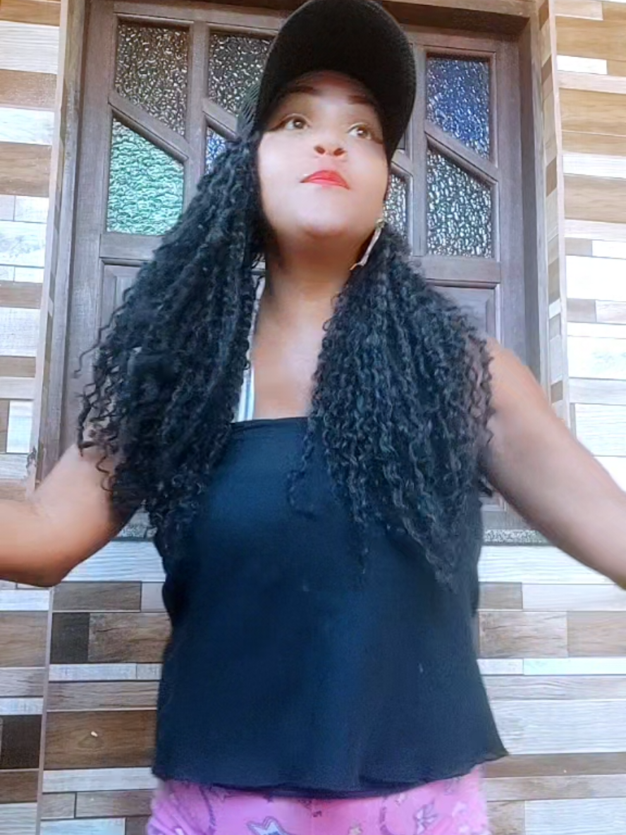 @Lucy a guria do short sexy