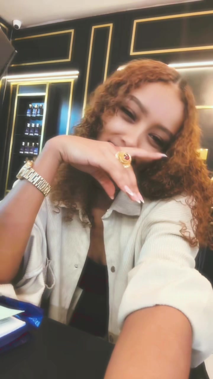 @🦋🧸