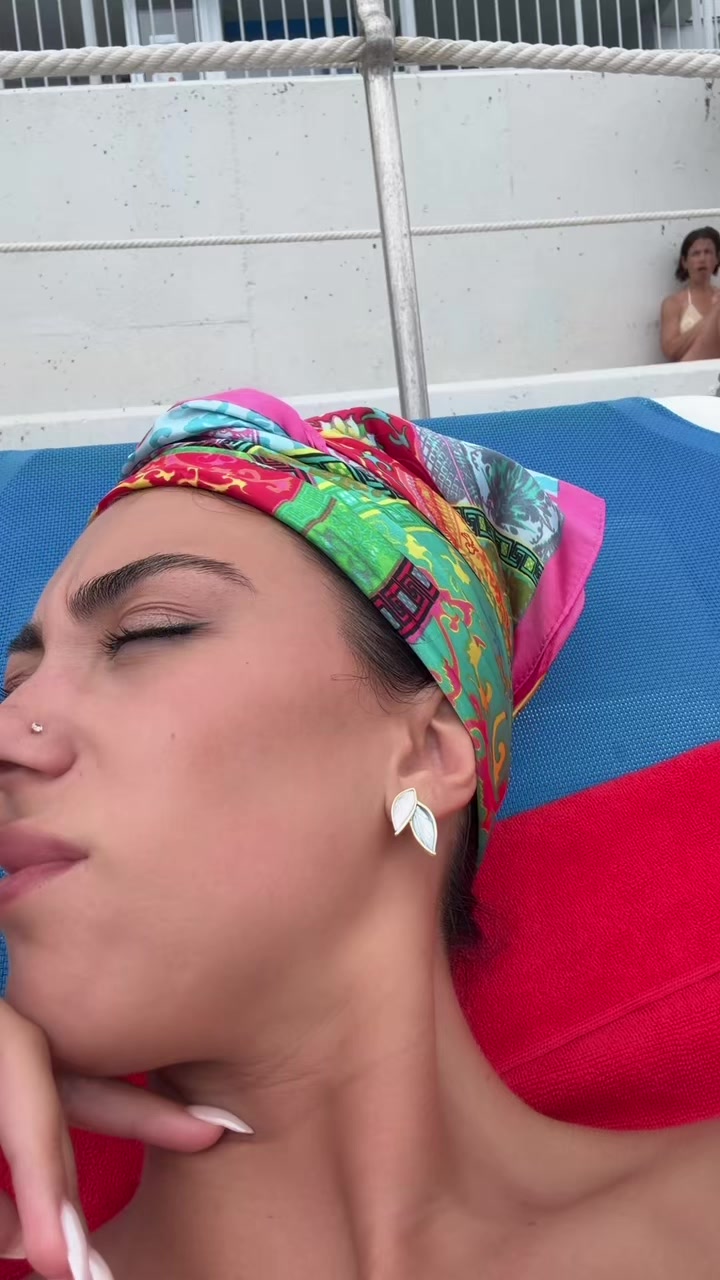 @Liliana Tuskia
