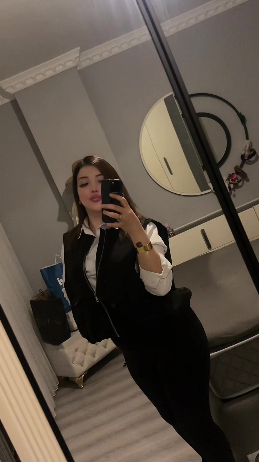 @𝓔.𝓗