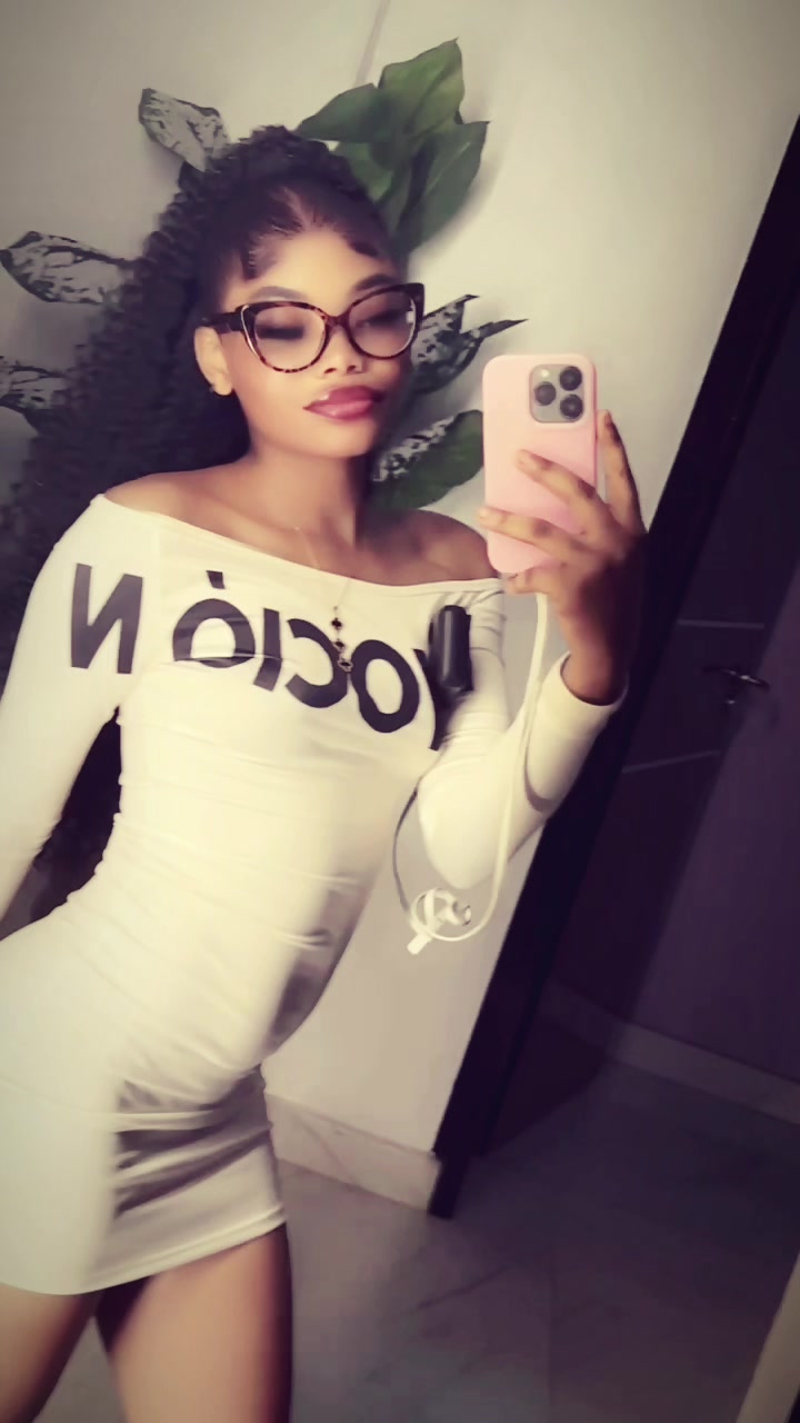 @ROSHEEDAT🎀🥂🌸❤️